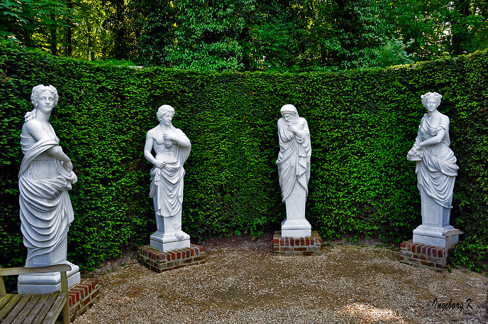 Mondo Verde - italienischer Garten - die vier Grazien