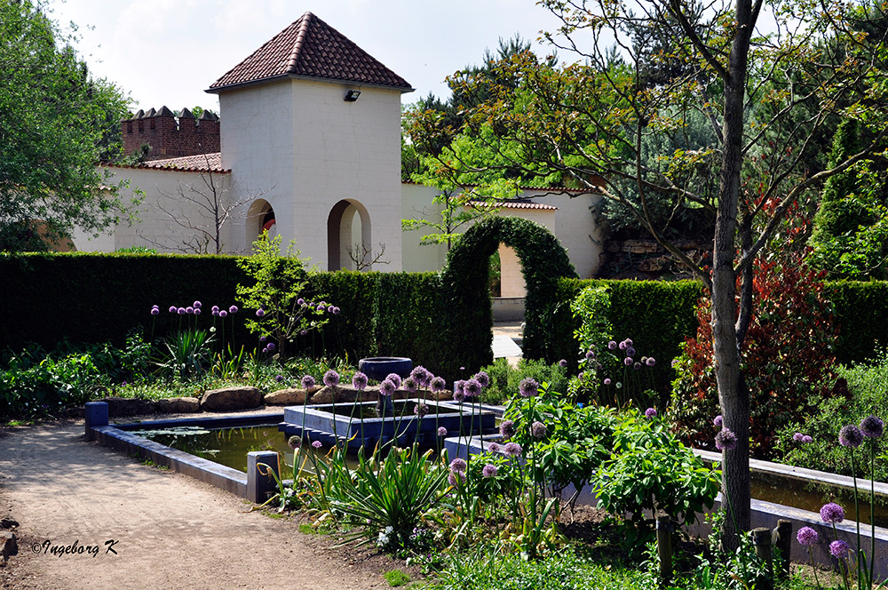 Mondo Verde - spanischer Garten - Alcazar - Gartenanlage