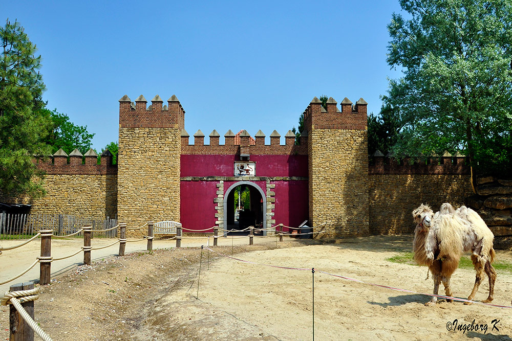 Mondo Verde spanischer Garten Eingang zum Alcazar Foto