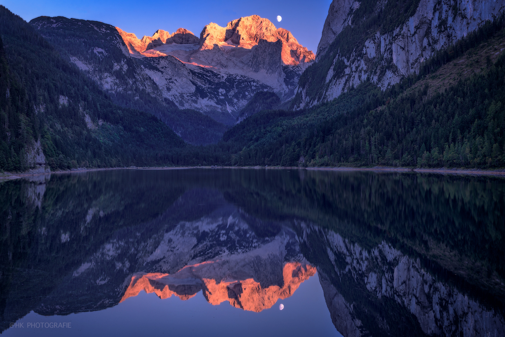 Mondschein über dem Dachstein