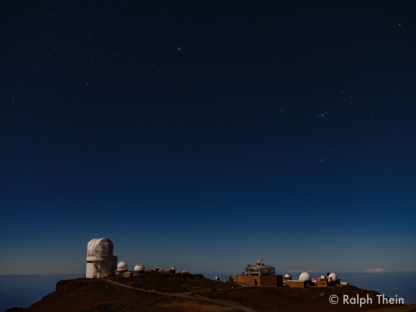 Mondscheinaufnahme vom Haleakala Observatory