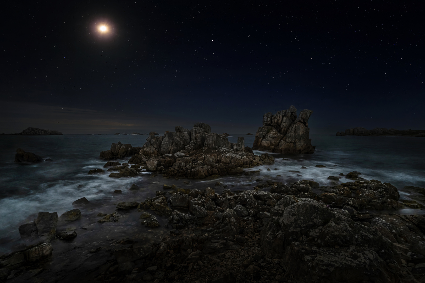 Mondscheinnacht in der Bretagne