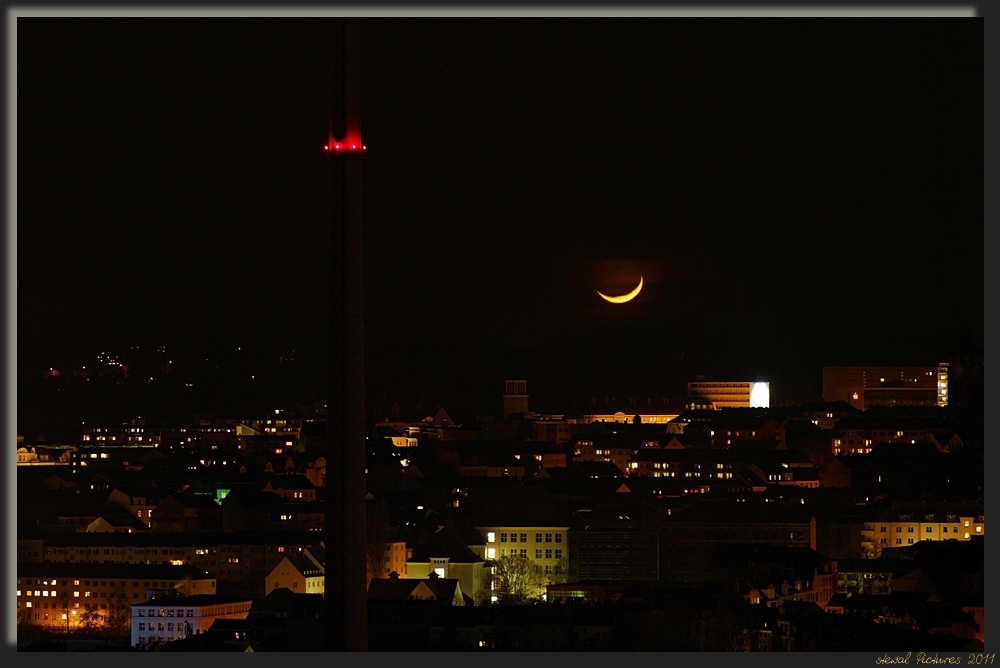 Mondsichel über Plauen