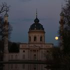 Mondsichel und Vollmond