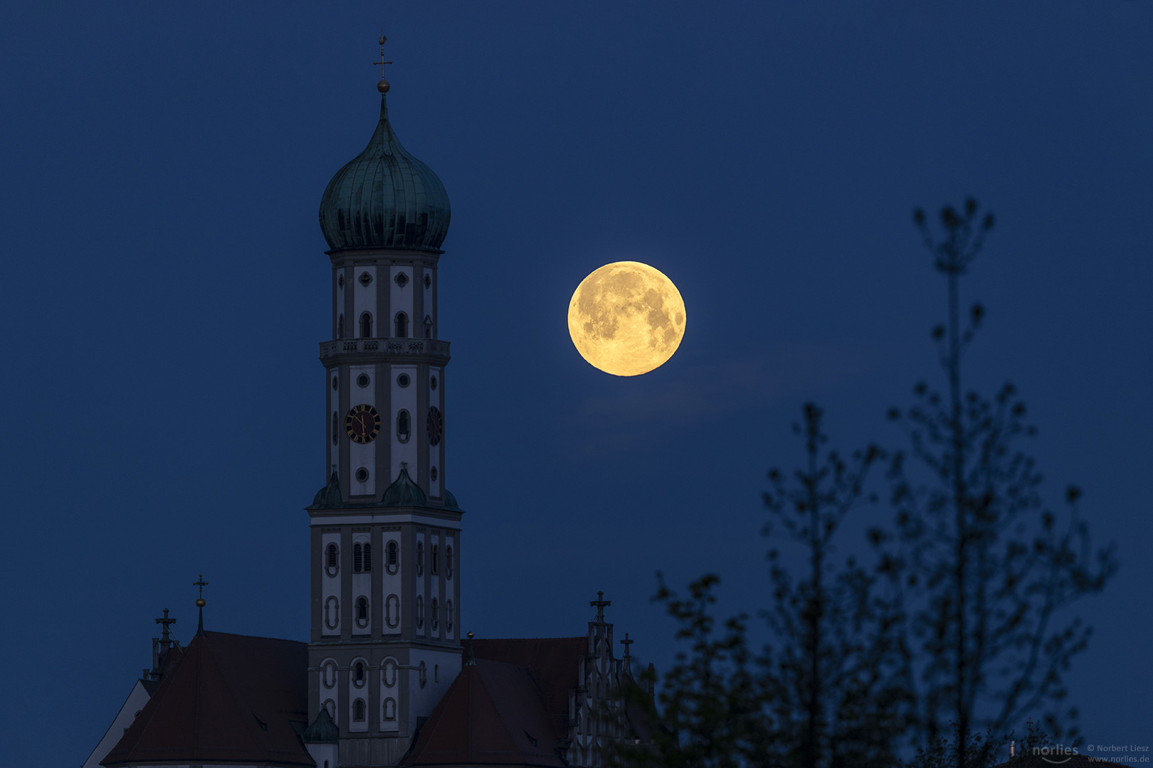 Mondstimmung mit Ulrichskirche