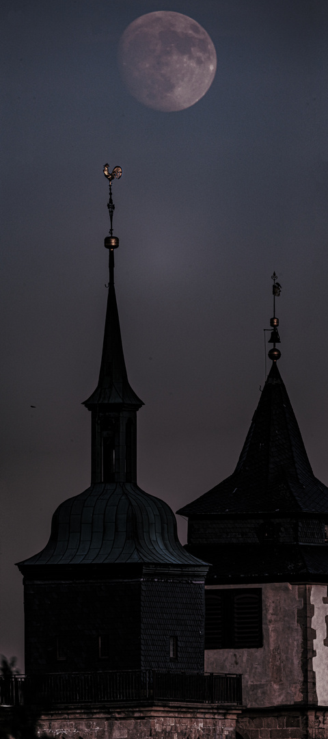 Mond_über_Kirchturm Markgrönningen