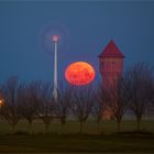 Monduntergang am Wasserturm...