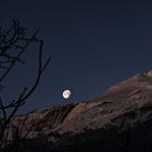 Monduntergang über dem Calanda (Chur)