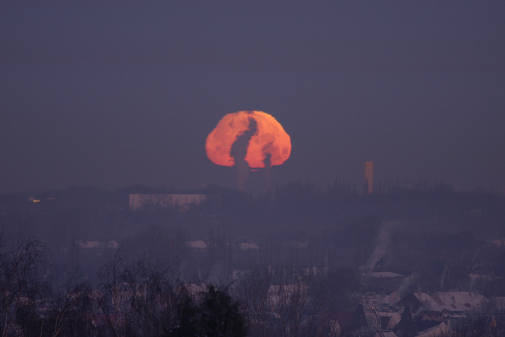 Monduntergang über dem Revier, 2