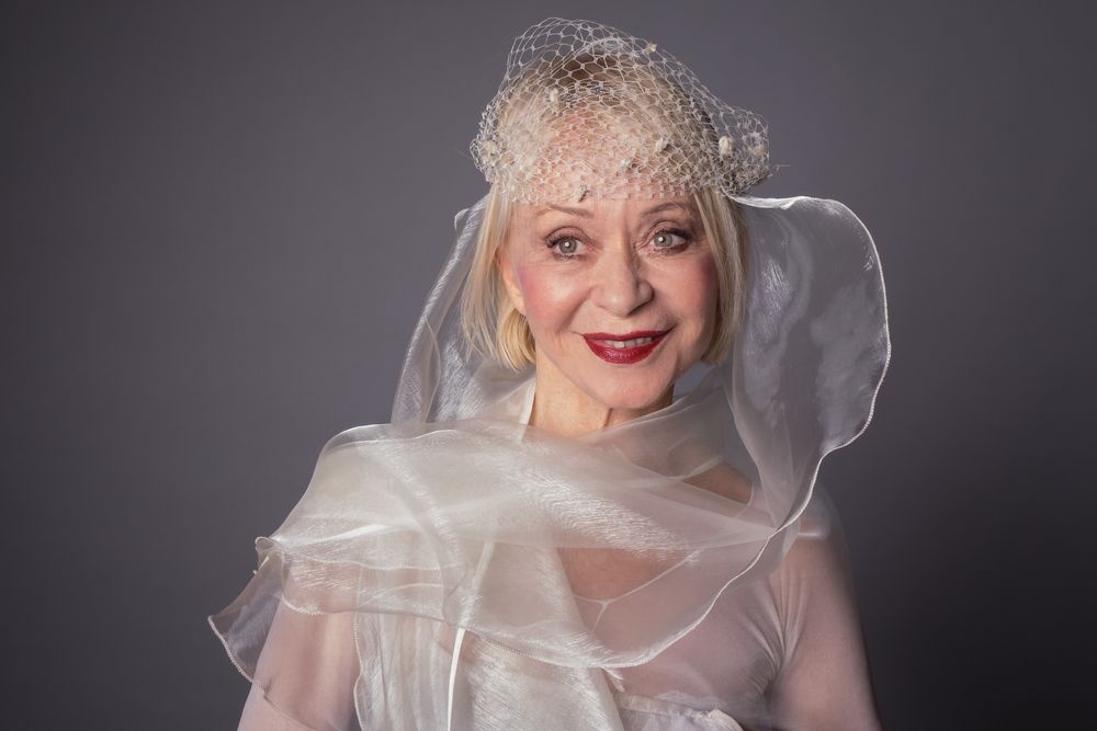 Monella 09891 Foto & Bild | portrait, portrait frauen, studio Bilder ...