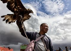 Mongolian hawker