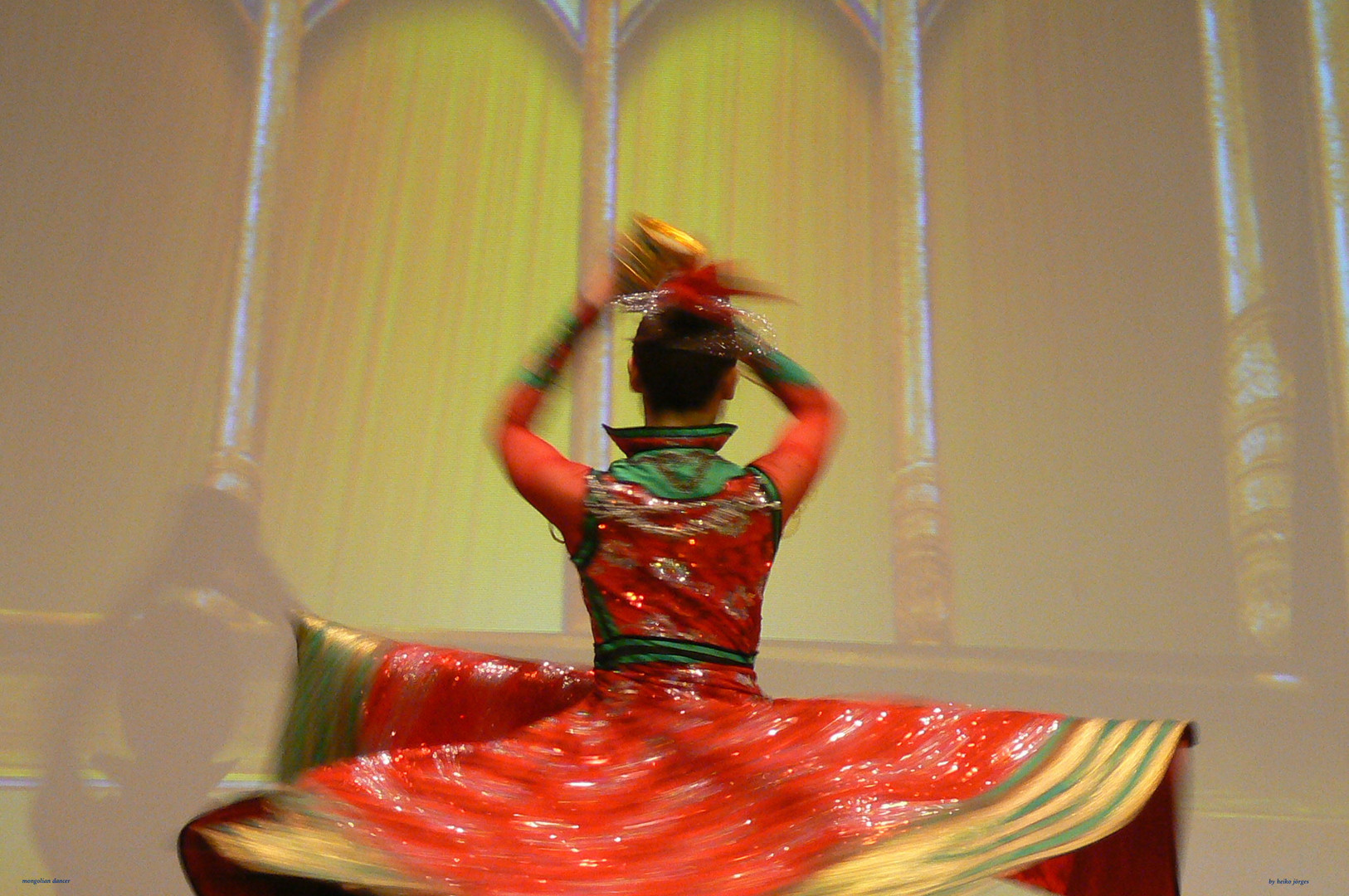 Mongolian Traditional Dance