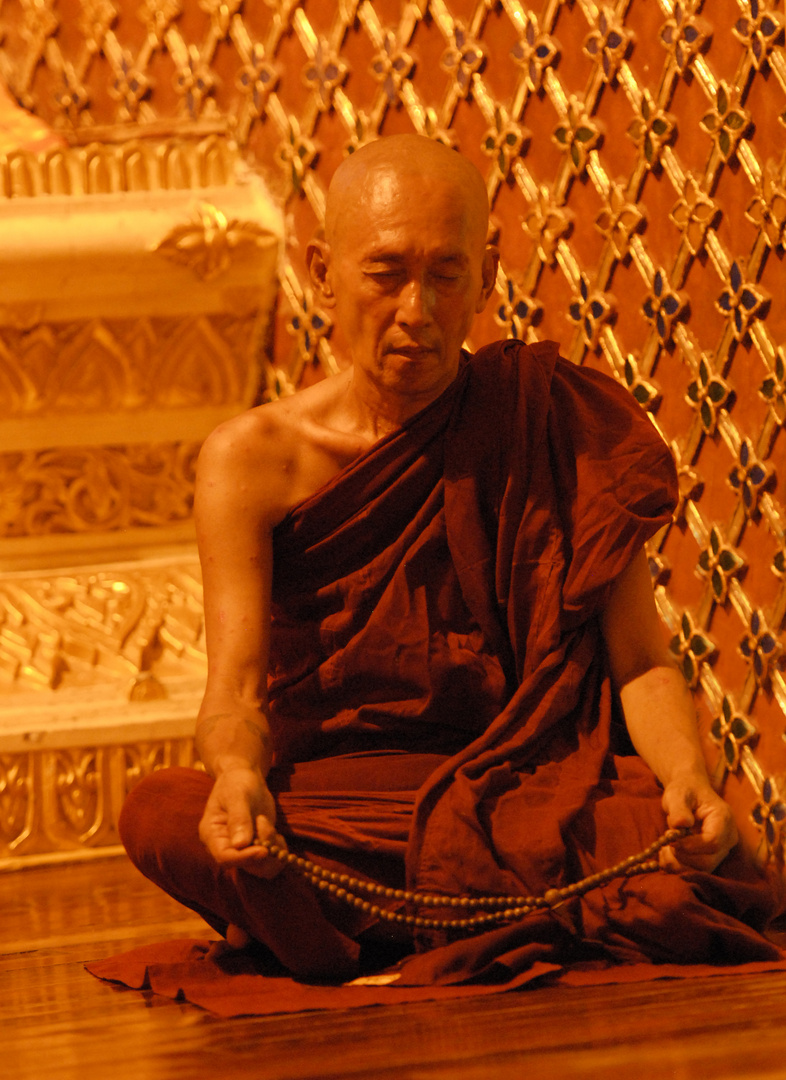 Monk in Shwedagon Pagoda