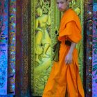 Monk in Wat Xiengthong