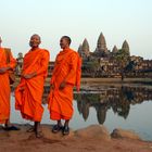 monks at angkor 2007