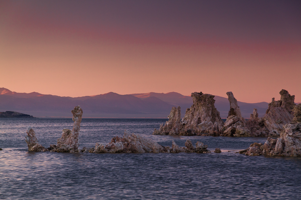 Mono Lake in der Abenddämmerung