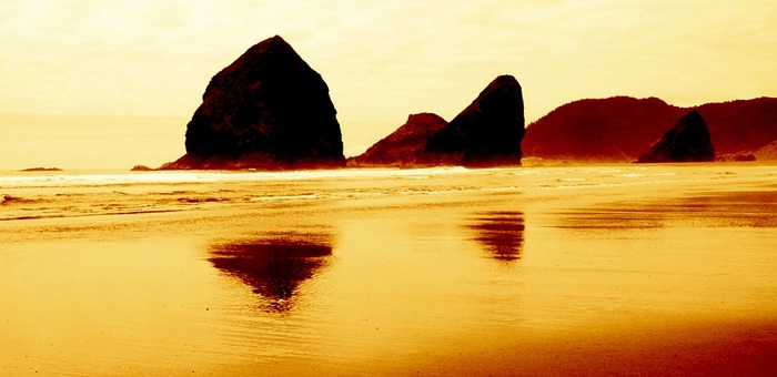 Monochrome Coast, Oregon