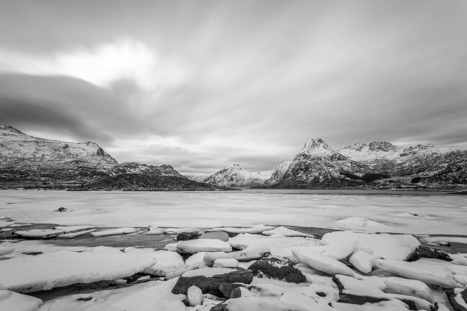 Monochrome Lofoten