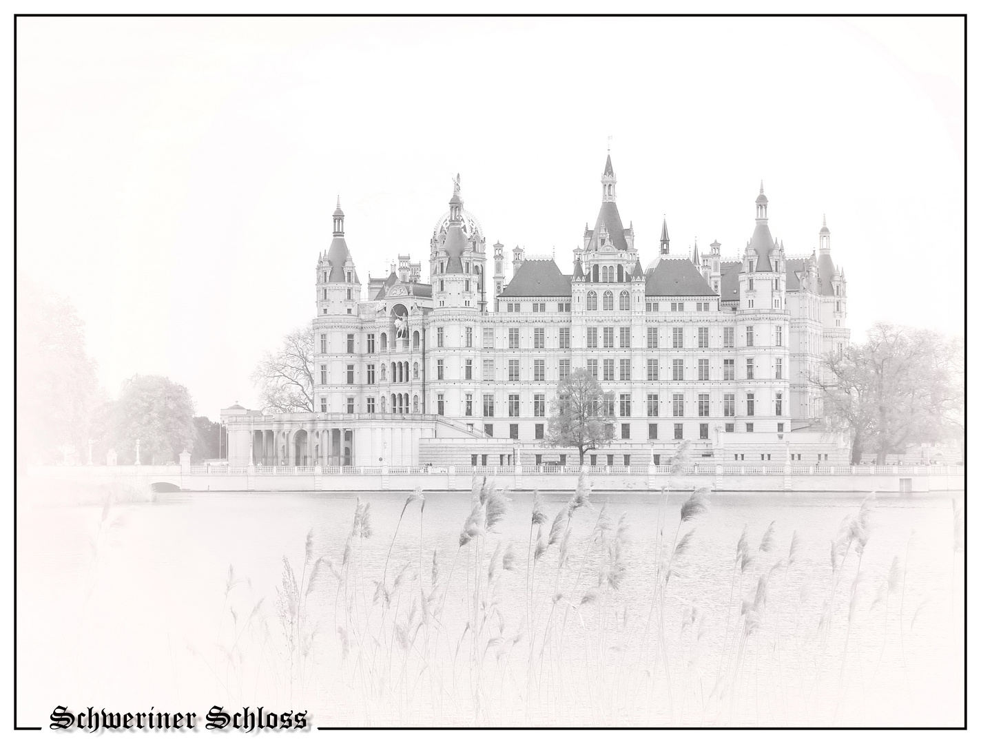 monochrome.moments(3): Schwerin