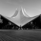 monochromes Tempodrom