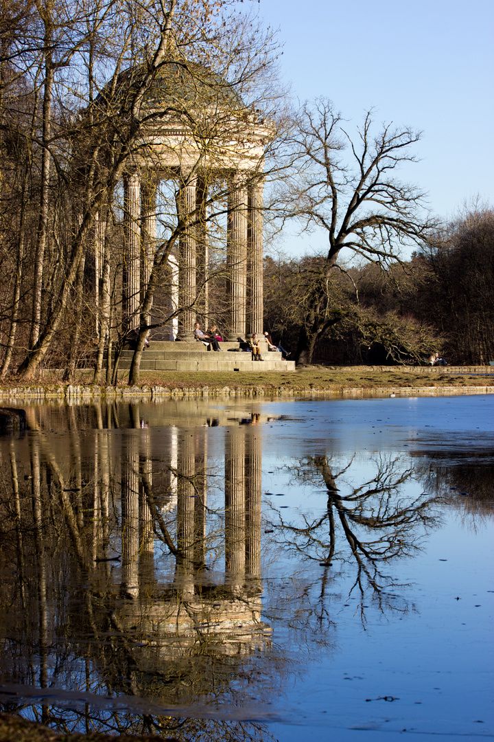 Monopteros (Apollotempel) am Badenburgersee