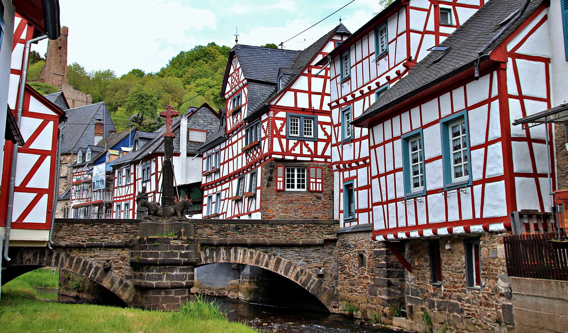  Monreal in der Eifel