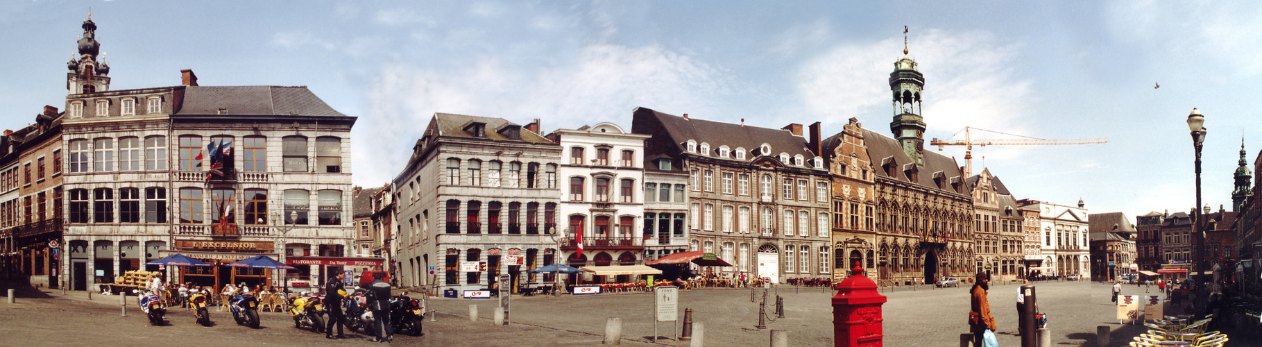 Mons: Grande Place