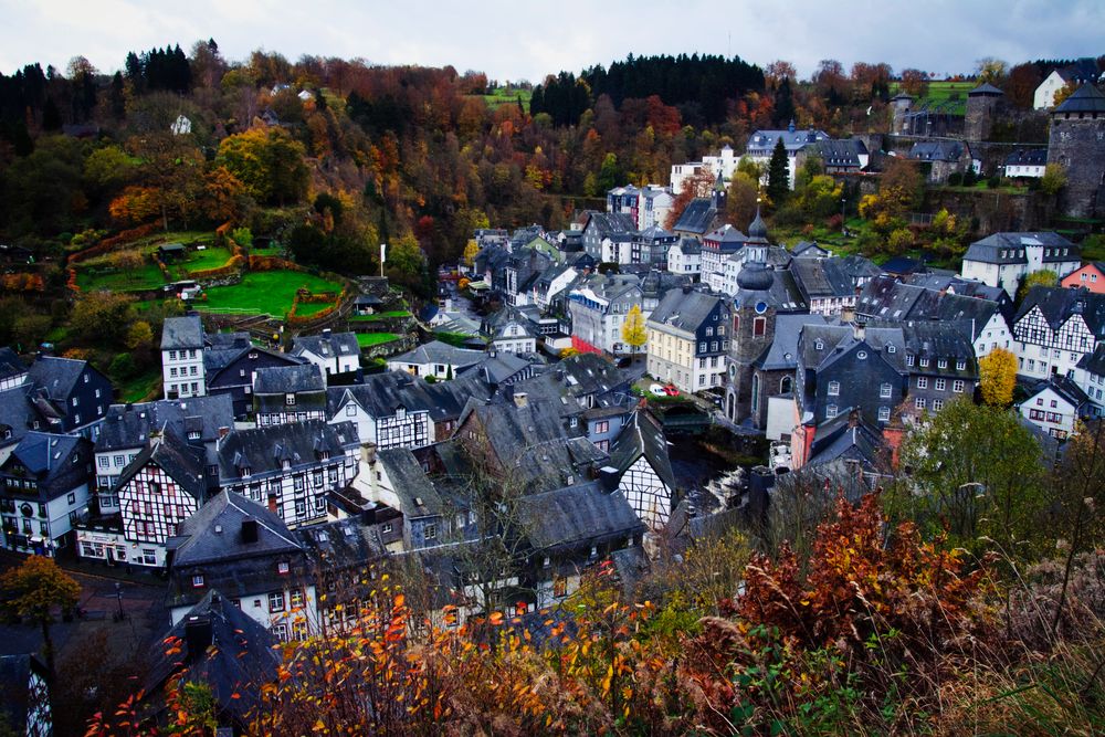 Monschau im Herbst