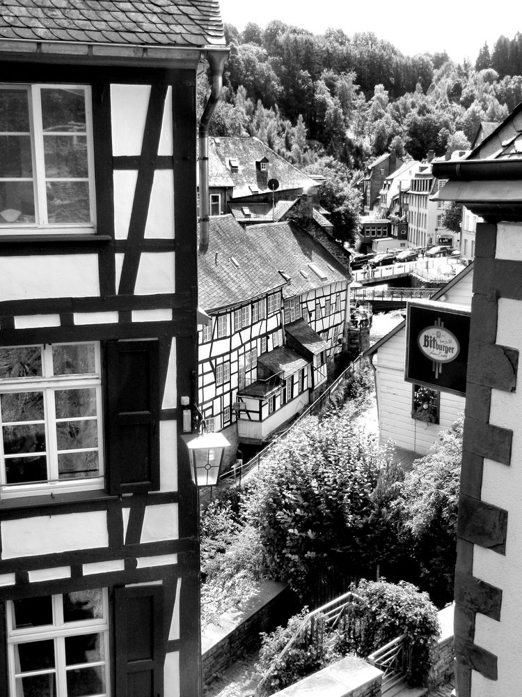 Monschau in s/w