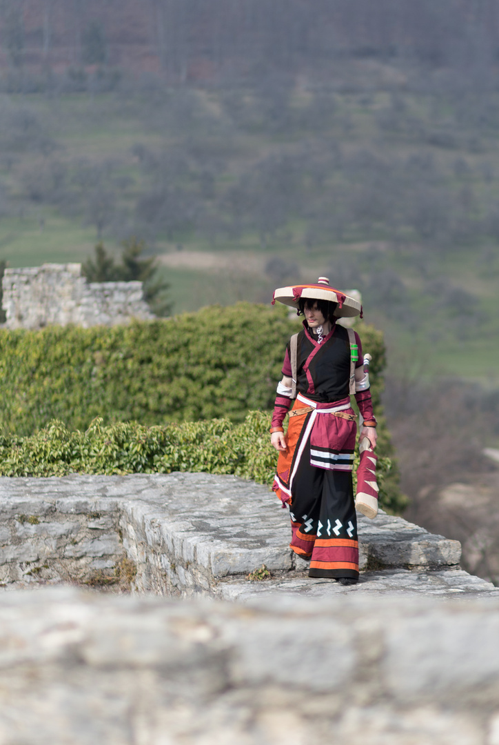 Monster Hunter - Yukumo Cosplay by Jan among the ruins of the Sulzburg I