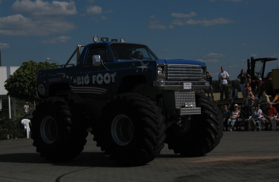 Monster Truck