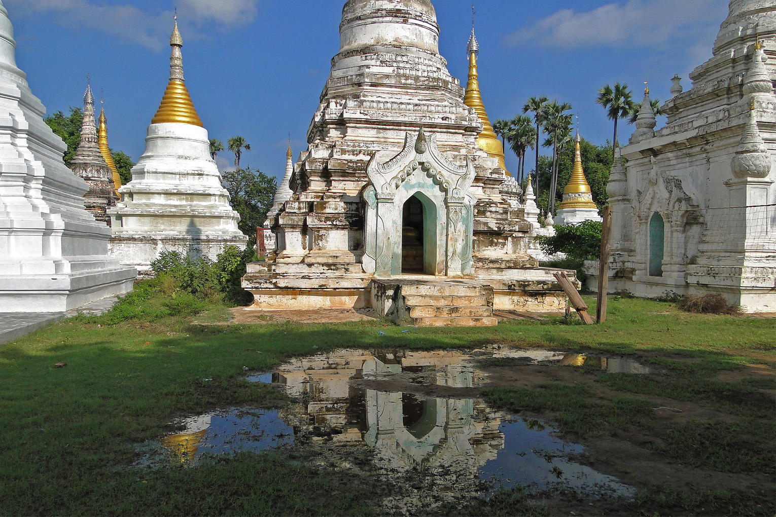 Monsunpfütze in Myanmar