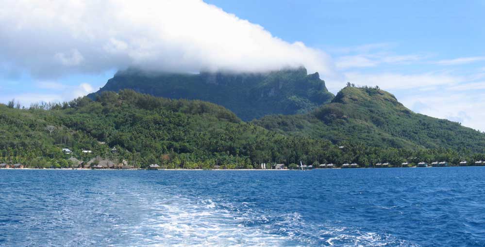 Mont Otemanu Bora Bora Panorama (2 Bilder)