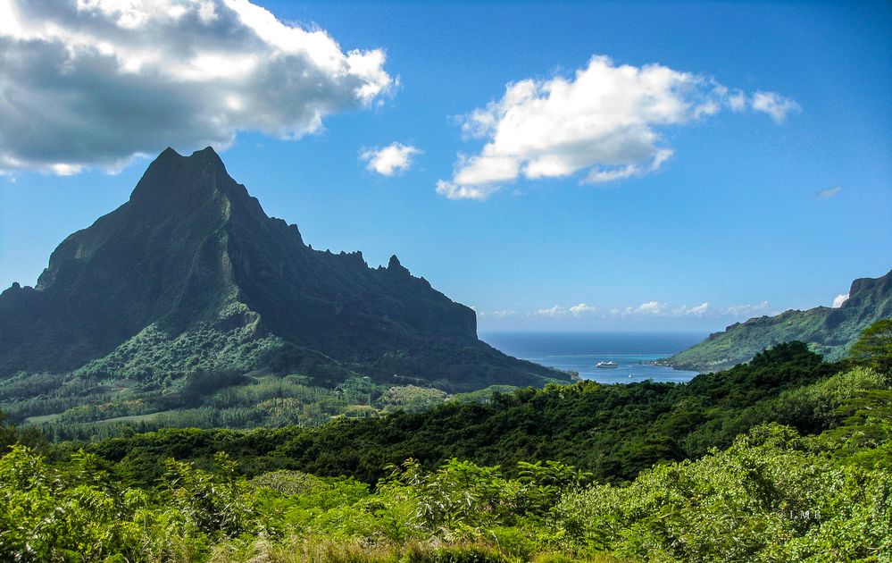 Mont Rotui und Cook Bay