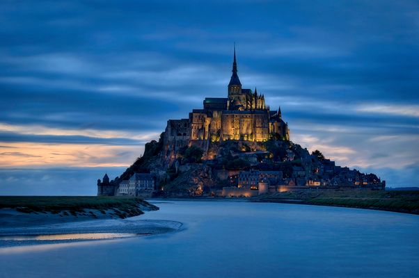 - MONT-SAINT-MICHEL -