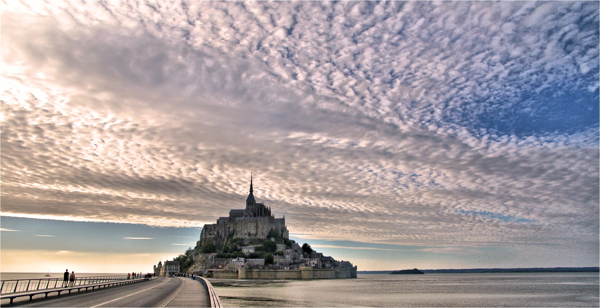 MONT-SAINT-MICHEL