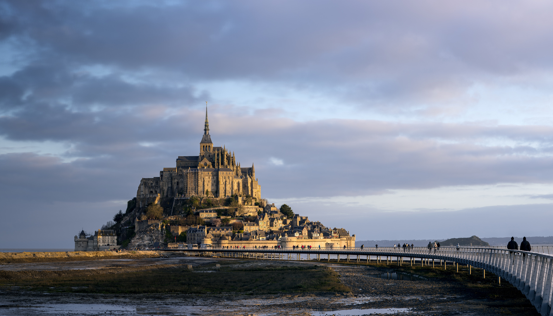 Mont Saint Michel am Morgen vor der großen Flut