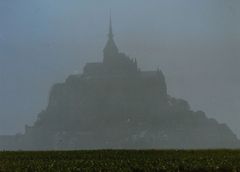 Mont Saint Michel im Dunst