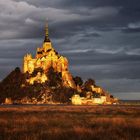 Mont Saint Michel im gülden Abendlicht