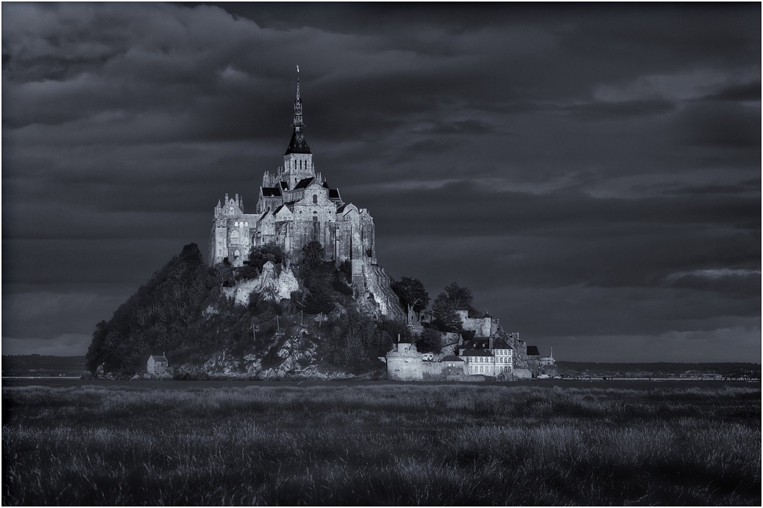 Mont Saint Michel s/w