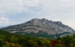 MONT SAINTE VICTOIRE…und etwas weniger bunt