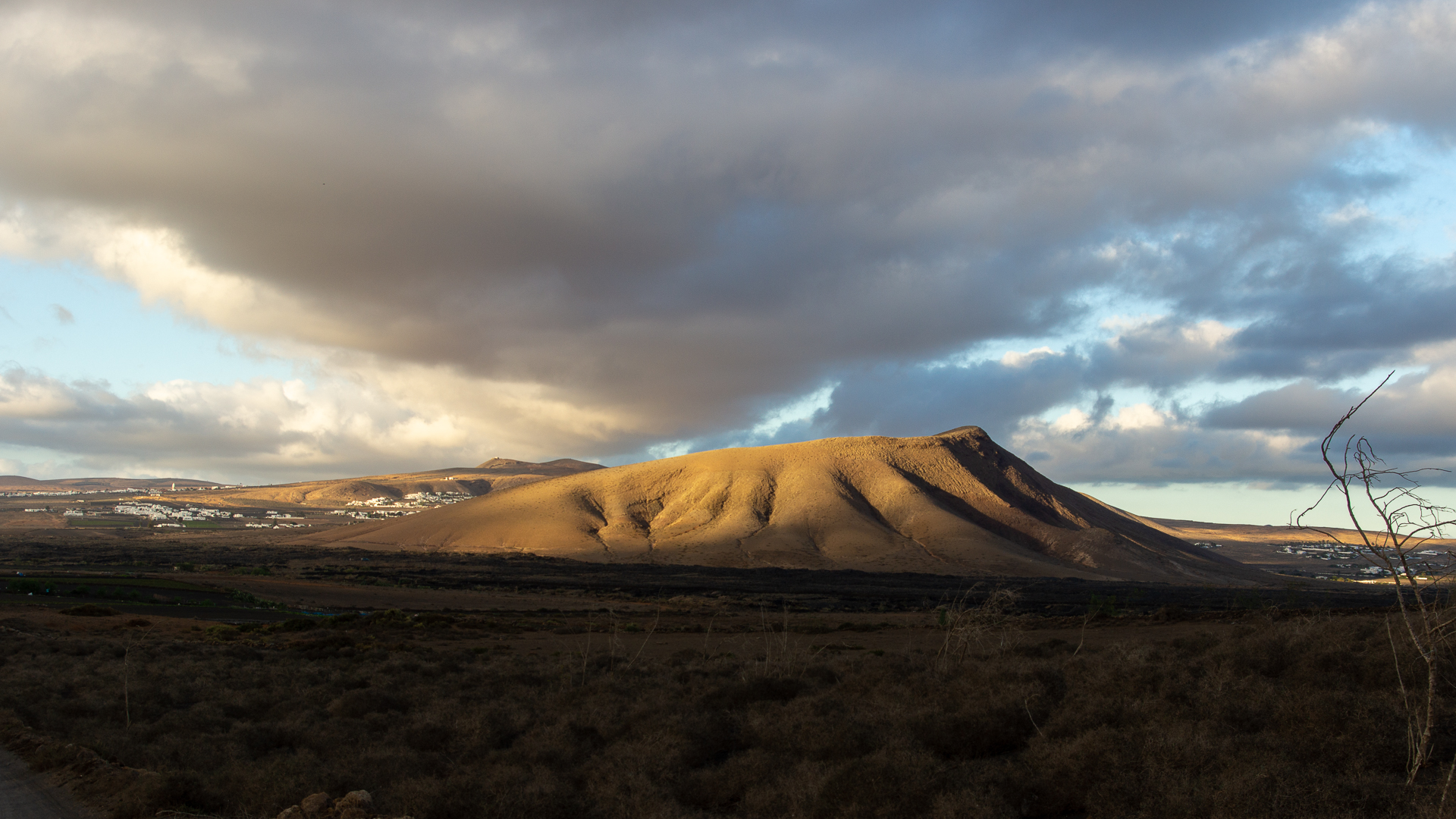 Montaña De Ubigue