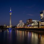 Montag - Blue Monday - Düsserldorfer Medienhafen