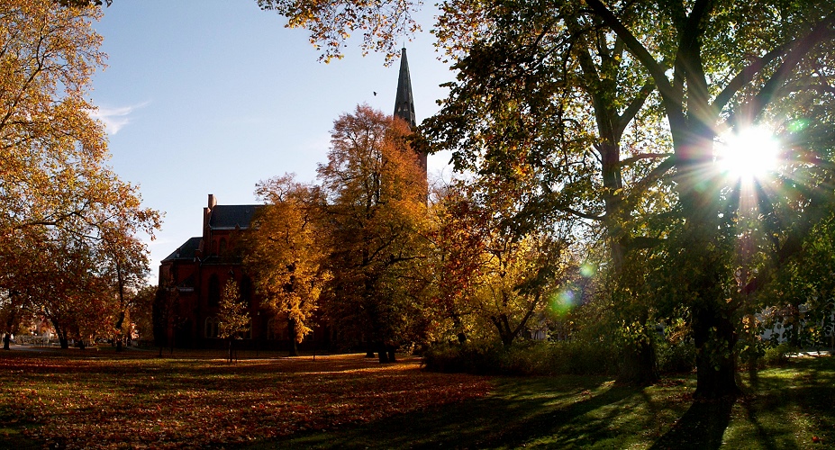 Montag-Nachmittag-Herbst-Panorama