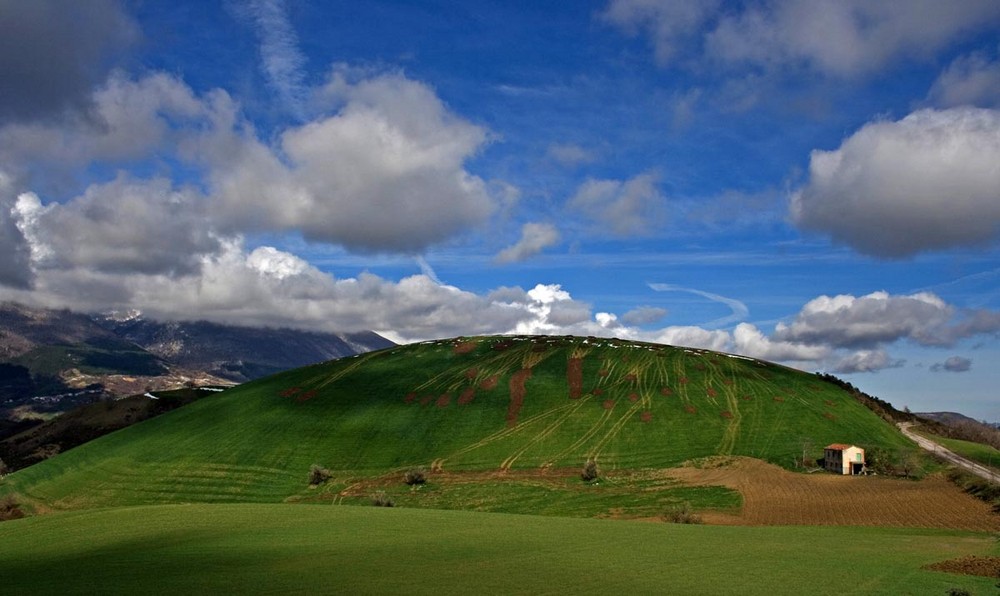 Montagna e Nuvole