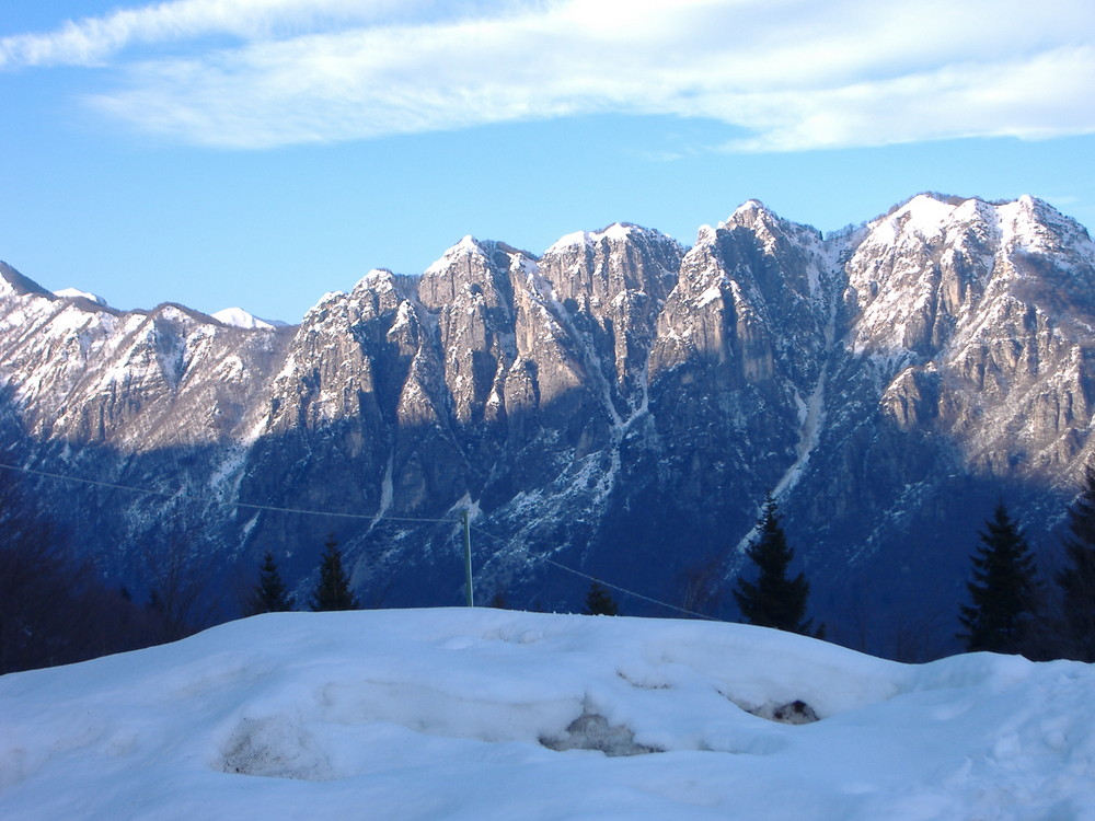 montagna innevata