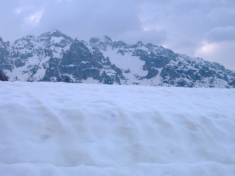 Montagna innevata