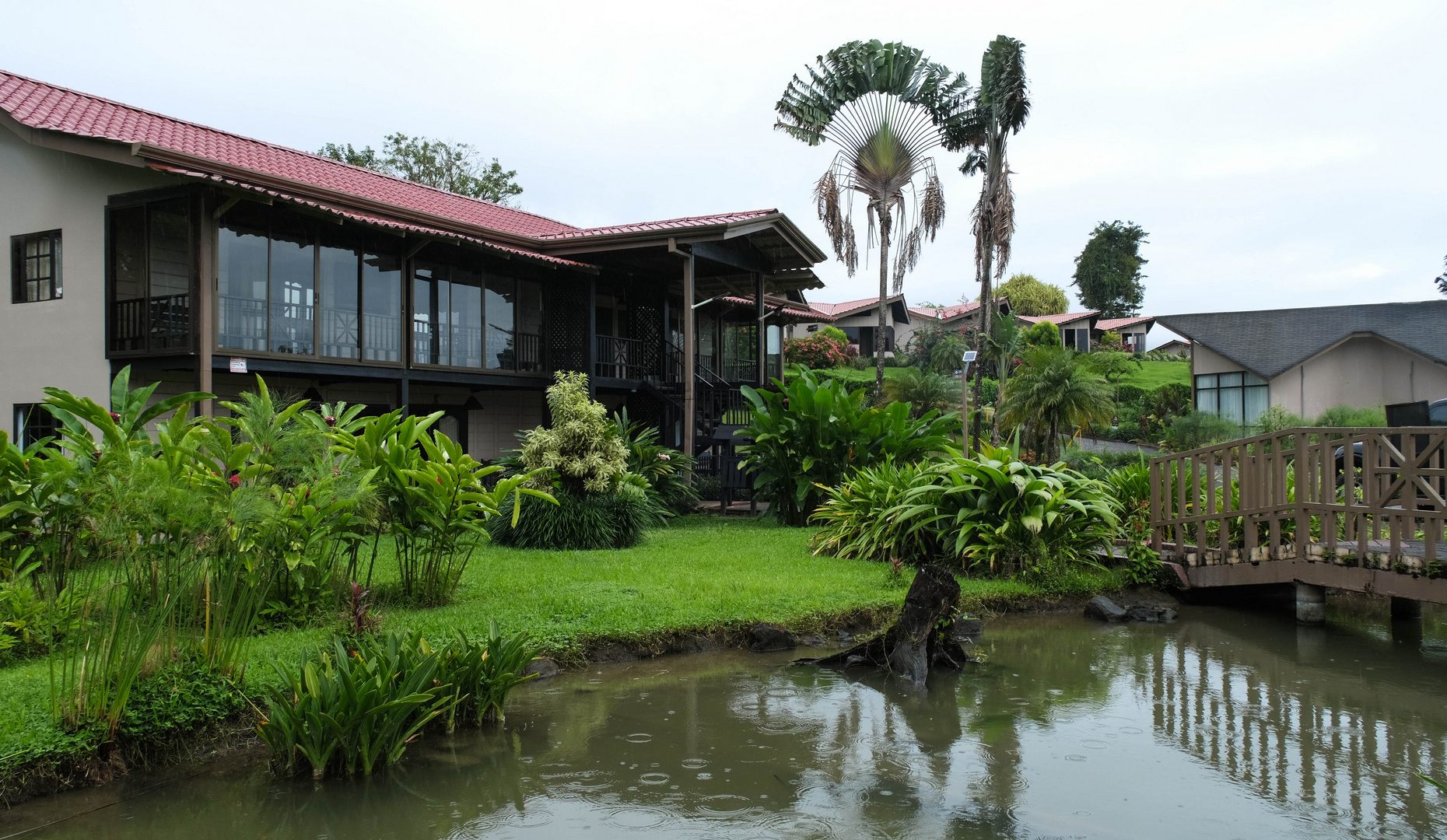 ...Montana de Fuego Lodge...