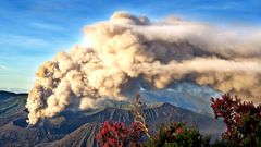 Monte Bromo in Action 2