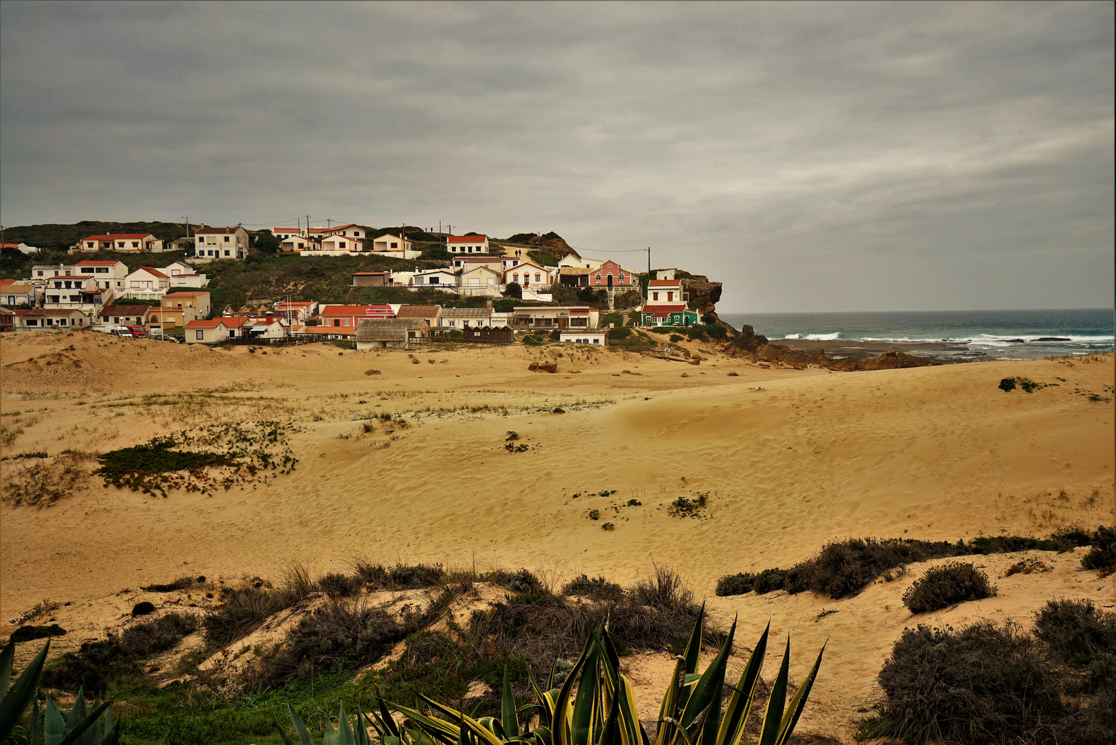 Monte Clérigo beach  2